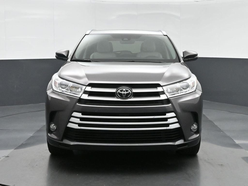used 2017 Toyota Highlander car, priced at $25,899