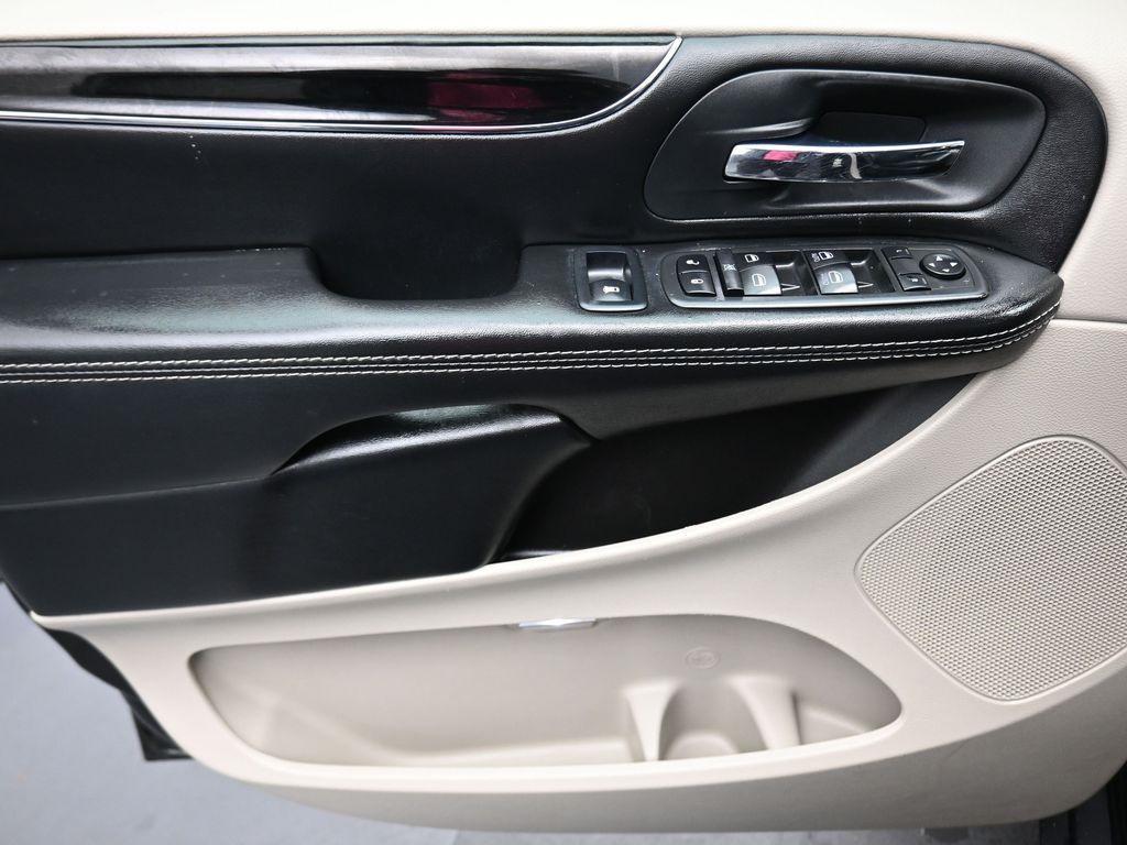 used 2019 Dodge Grand Caravan car, priced at $16,449