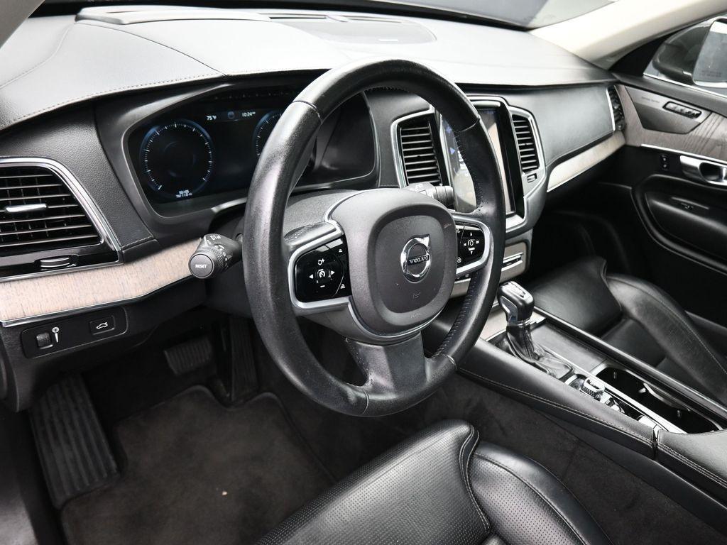 used 2021 Volvo XC90 car, priced at $35,699