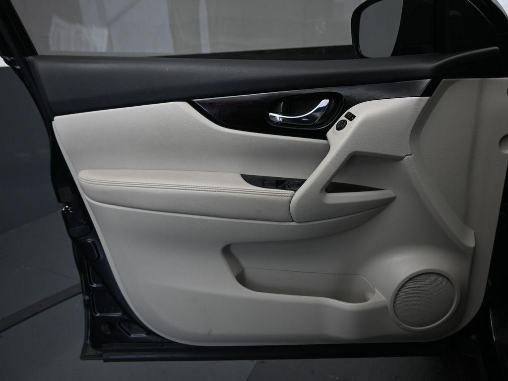 used 2020 Nissan Rogue Sport car, priced at $18,999