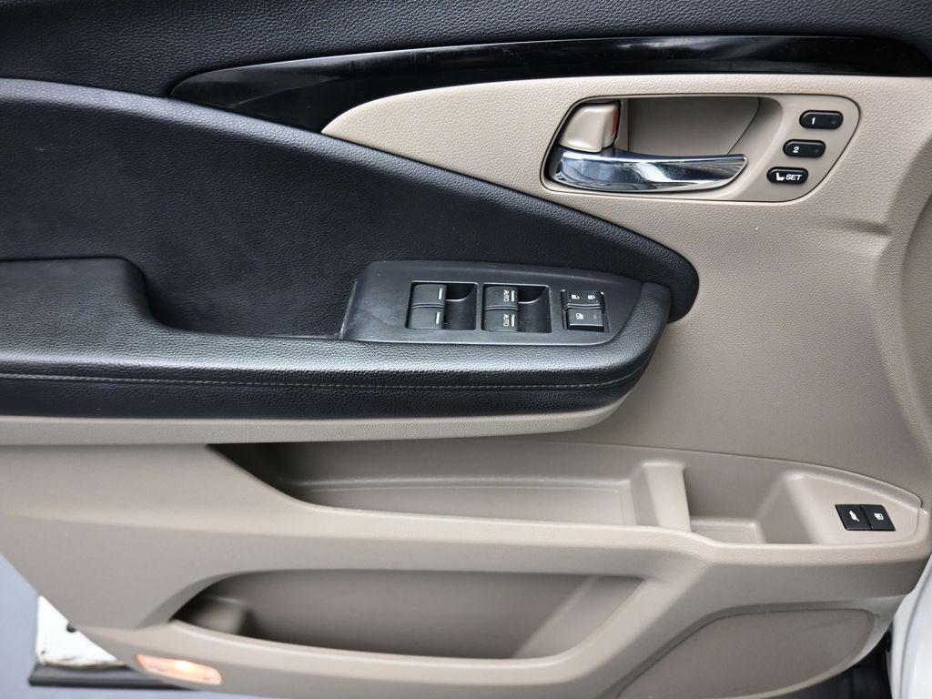 used 2019 Honda Pilot car, priced at $20,988