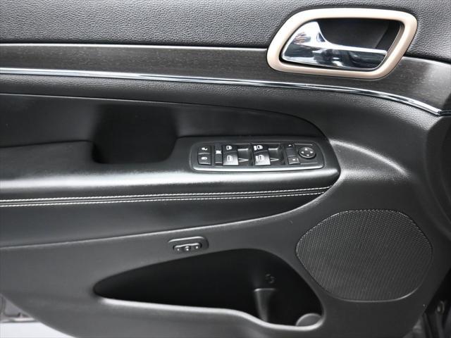 used 2015 Jeep Grand Cherokee car, priced at $15,999