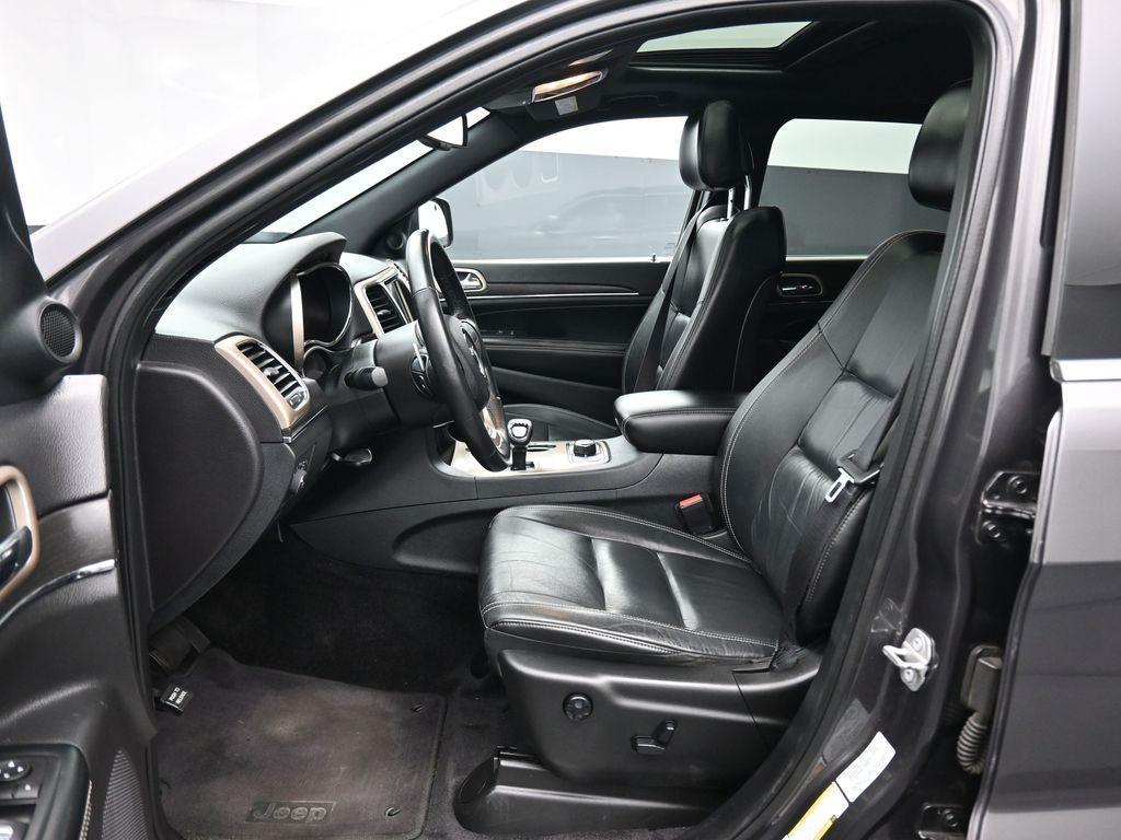 used 2015 Jeep Grand Cherokee car, priced at $14,799