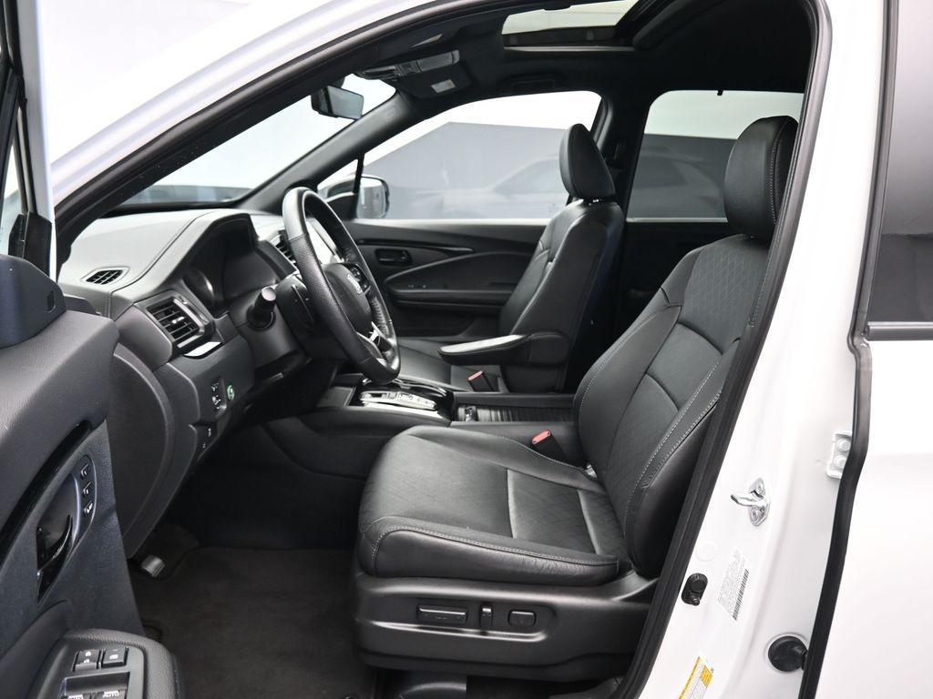 used 2023 Honda Passport car, priced at $36,478