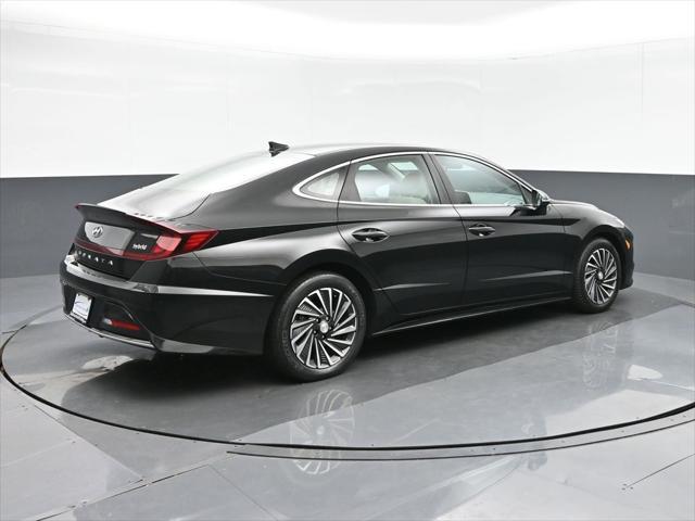 used 2022 Hyundai Sonata Hybrid car, priced at $21,488