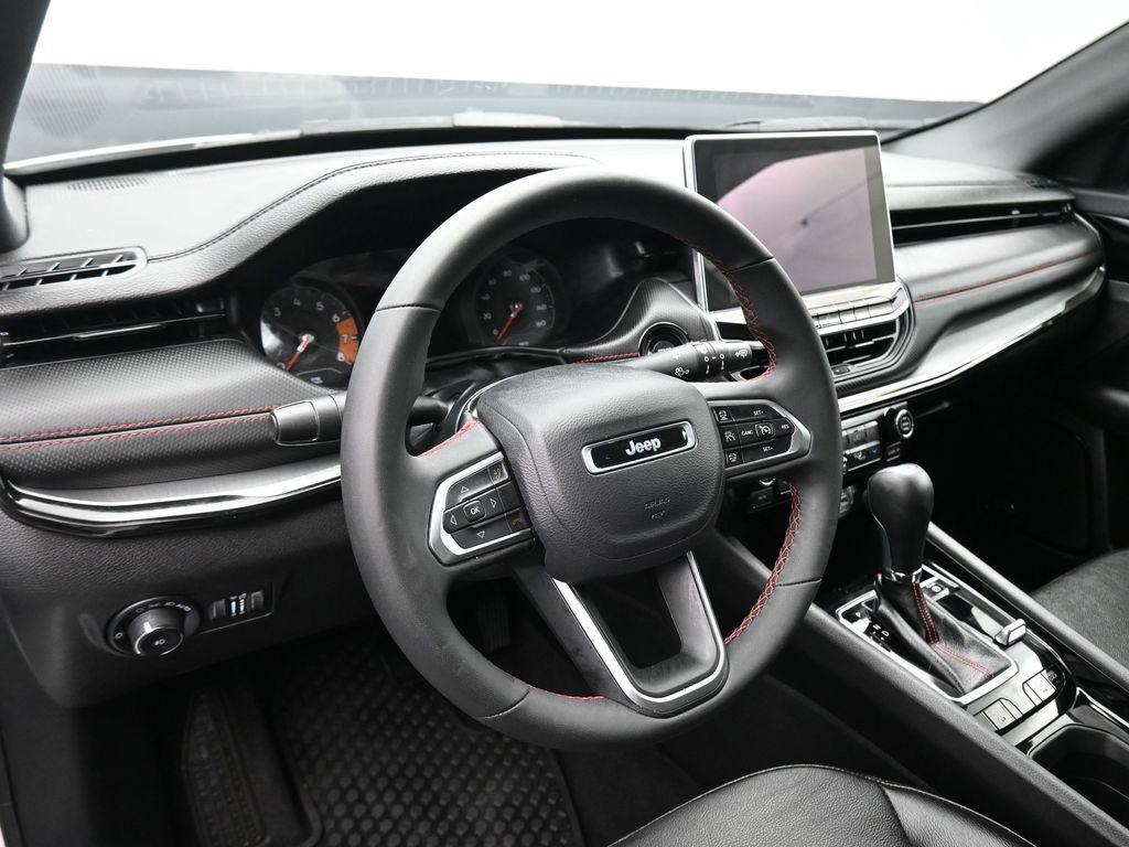 used 2023 Jeep Compass car, priced at $25,899