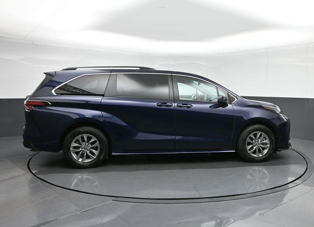 used 2022 Toyota Sienna car, priced at $35,899