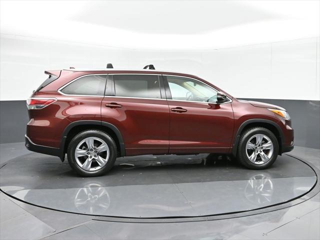 used 2014 Toyota Highlander car, priced at $20,998