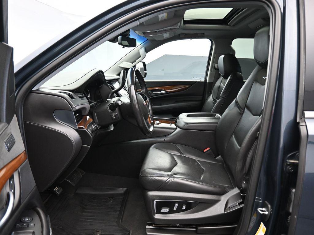 used 2019 Cadillac Escalade car, priced at $34,998