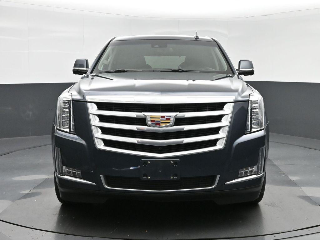 used 2019 Cadillac Escalade car, priced at $34,998