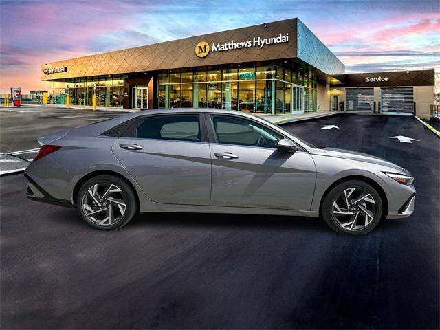 new 2025 Hyundai ELANTRA HEV car, priced at $28,625