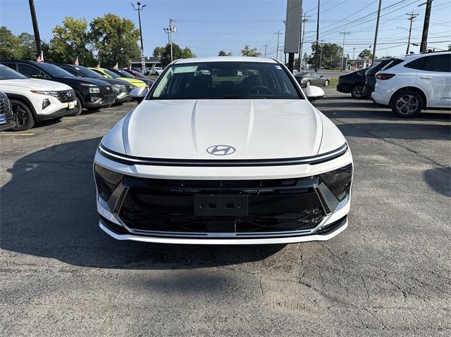 new 2025 Hyundai Sonata car, priced at $30,430