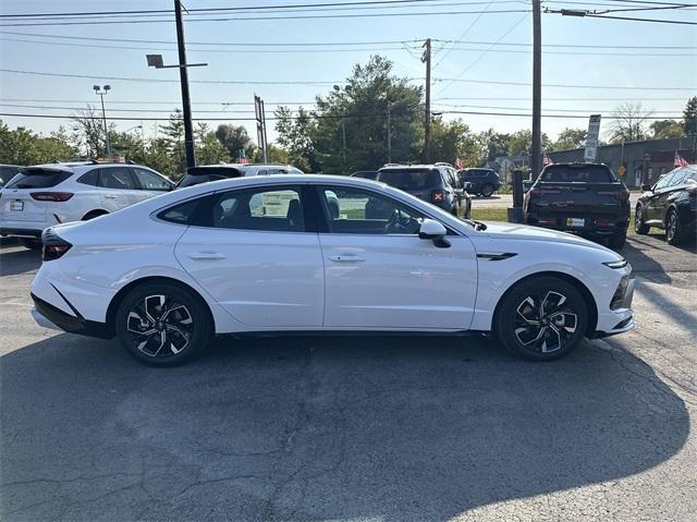 new 2025 Hyundai Sonata car, priced at $30,430