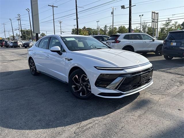 new 2025 Hyundai Sonata car, priced at $30,430