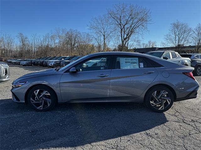 new 2025 Hyundai Elantra car, priced at $27,265