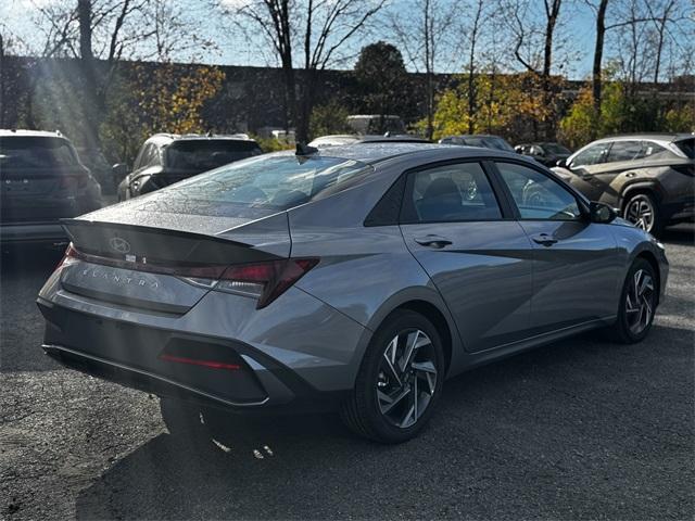 new 2025 Hyundai Elantra car, priced at $24,680