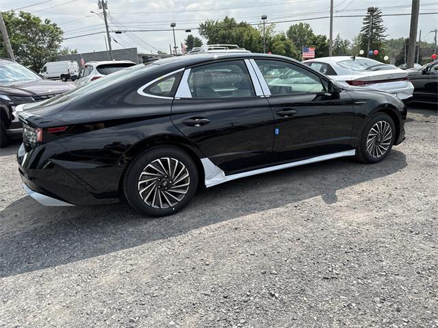 new 2024 Hyundai Sonata Hybrid car, priced at $32,515