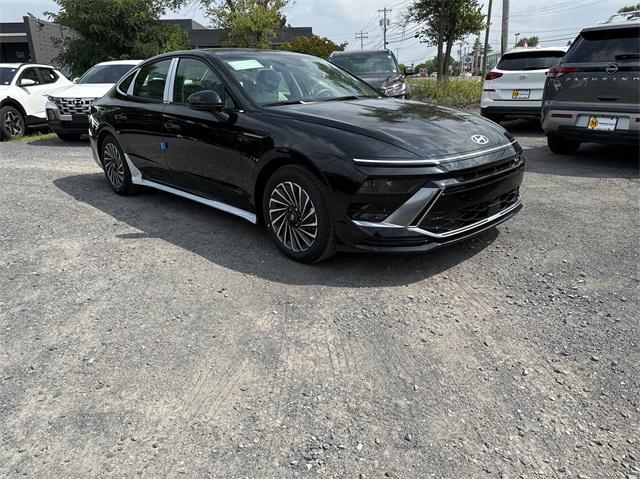 new 2024 Hyundai Sonata Hybrid car, priced at $32,515