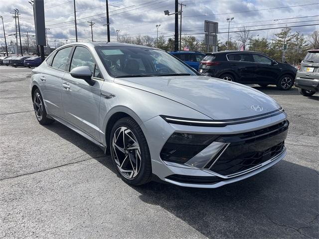 new 2024 Hyundai Sonata car, priced at $32,265