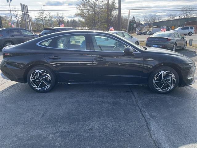 new 2024 Hyundai Sonata car, priced at $32,265