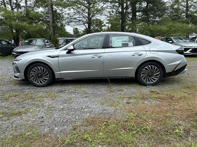 new 2024 Hyundai Sonata Hybrid car, priced at $38,895