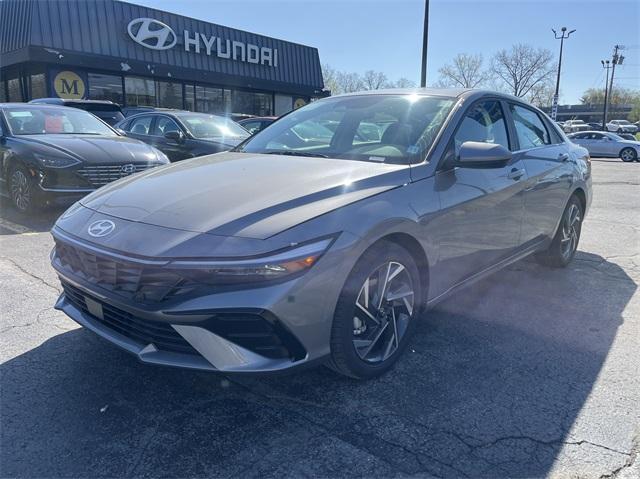 new 2024 Hyundai Elantra car, priced at $27,005