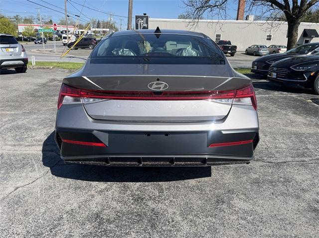 new 2024 Hyundai Elantra car, priced at $27,005