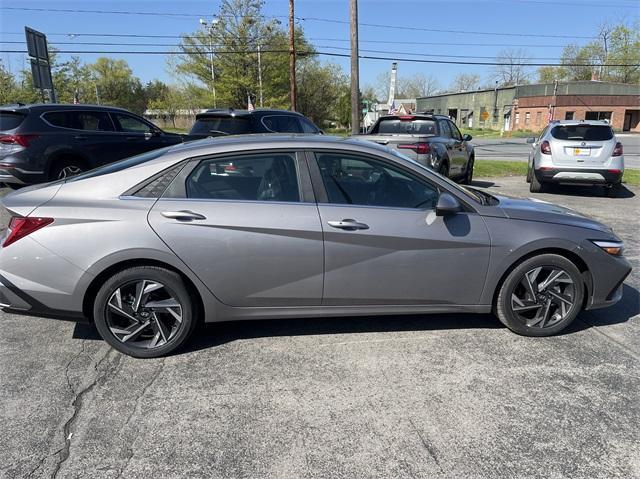 new 2024 Hyundai Elantra car, priced at $27,005