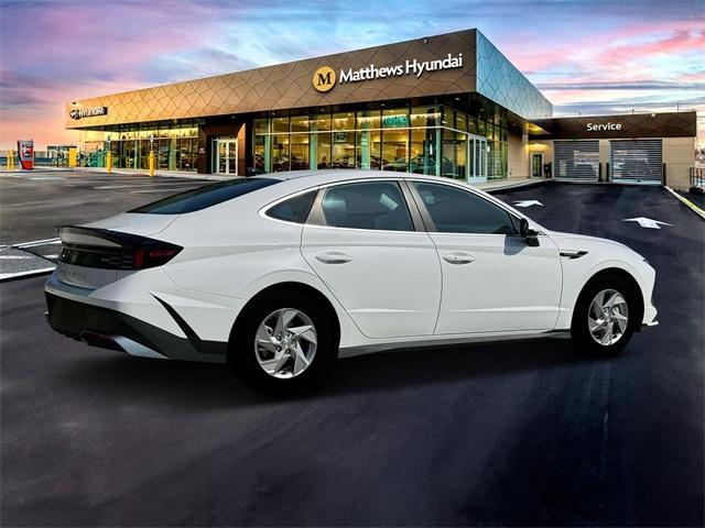 new 2025 Hyundai Sonata car, priced at $28,510