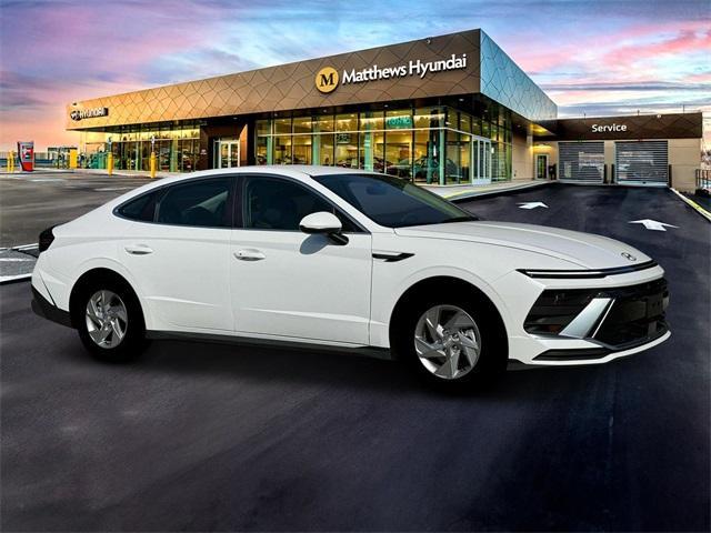 new 2025 Hyundai Sonata car, priced at $28,510