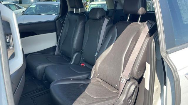 used 2024 Kia Carnival car, priced at $33,250