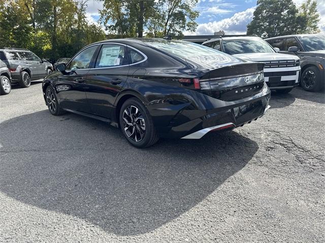 new 2025 Hyundai Sonata car, priced at $30,955