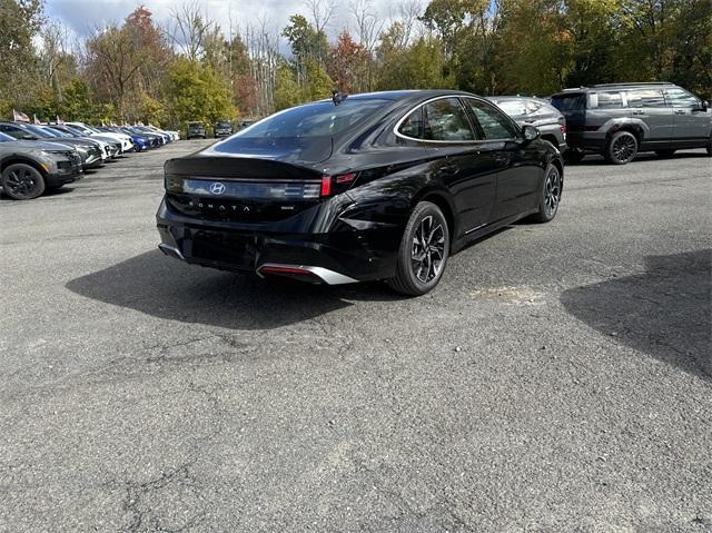 new 2025 Hyundai Sonata car, priced at $30,955