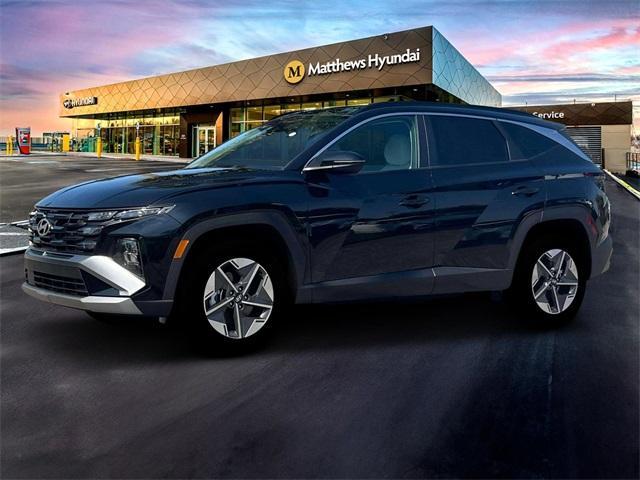new 2025 Hyundai TUCSON Hybrid car, priced at $36,599