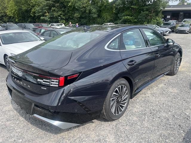 new 2024 Hyundai Sonata Hybrid car, priced at $38,890