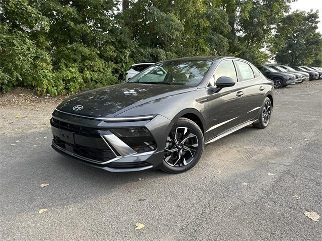 new 2025 Hyundai Sonata car, priced at $30,950