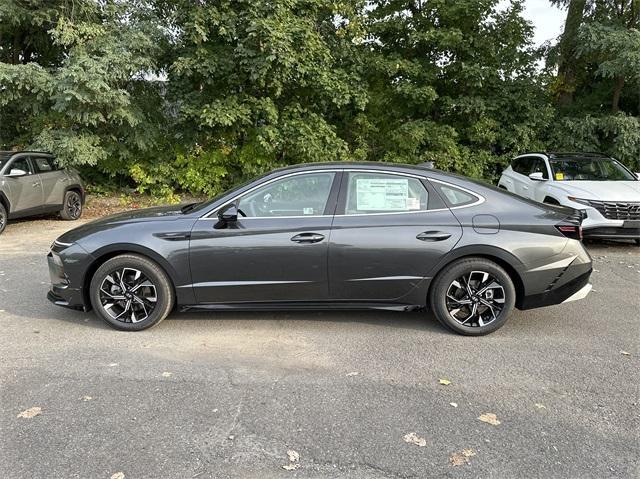 new 2025 Hyundai Sonata car, priced at $30,950