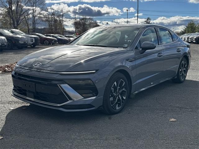 new 2025 Hyundai Sonata car, priced at $30,920