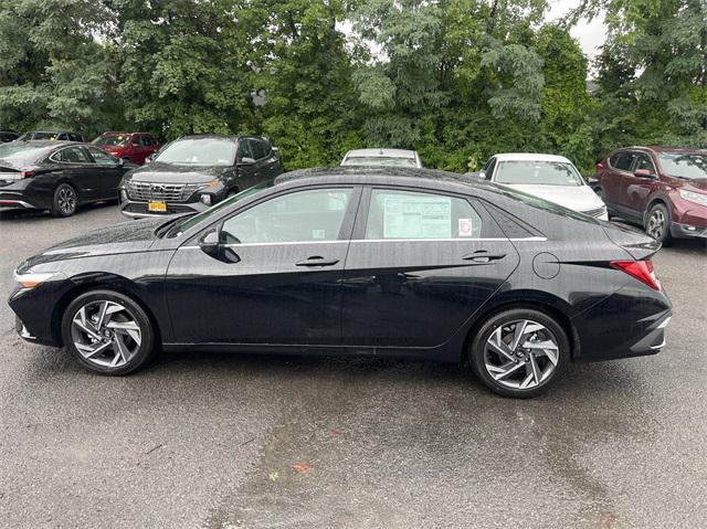 new 2024 Hyundai Elantra car, priced at $28,670