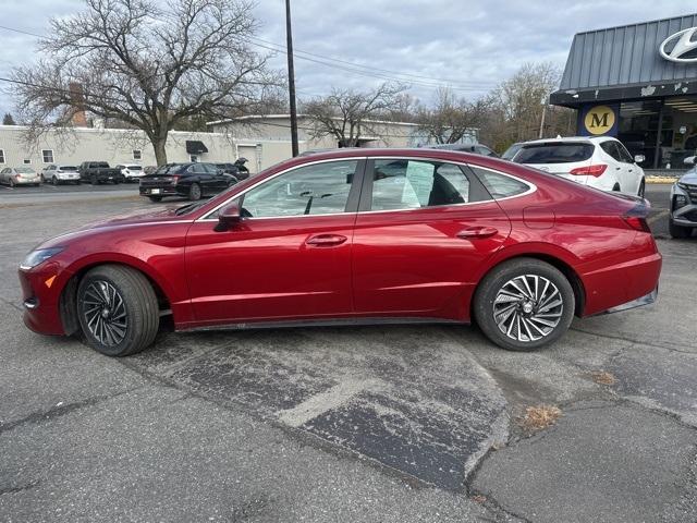 used 2023 Hyundai Sonata Hybrid car, priced at $24,995