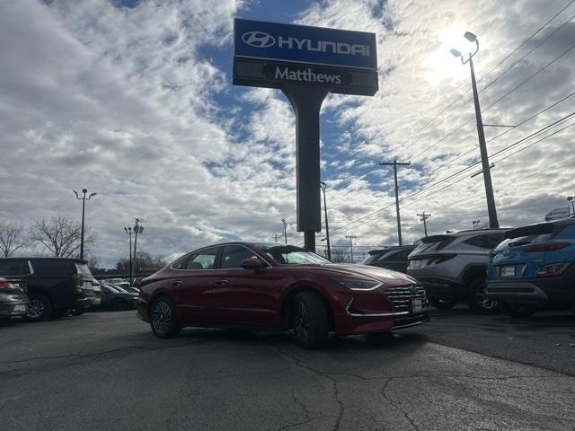 used 2023 Hyundai Sonata Hybrid car, priced at $24,995