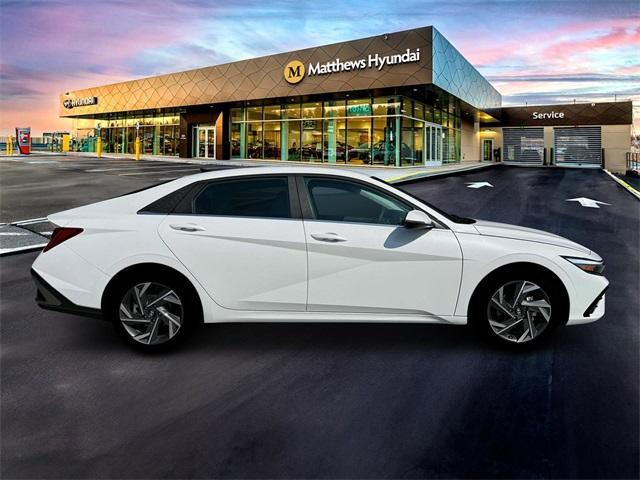 new 2025 Hyundai ELANTRA HEV car, priced at $29,115