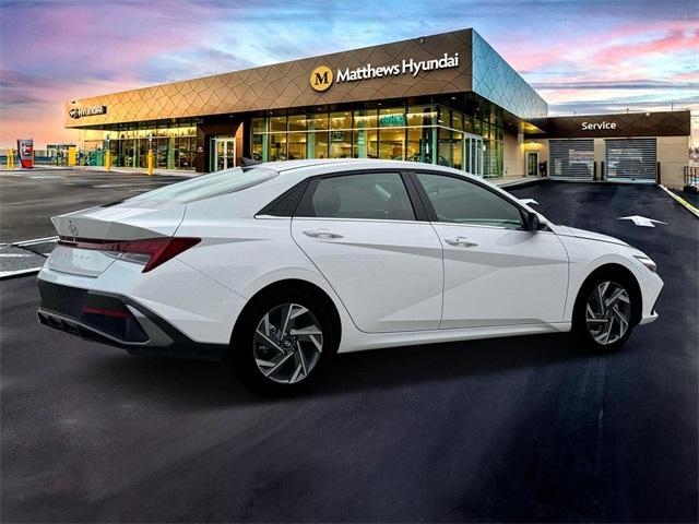 new 2025 Hyundai Elantra car, priced at $25,940