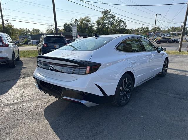 new 2025 Hyundai Sonata car, priced at $27,989