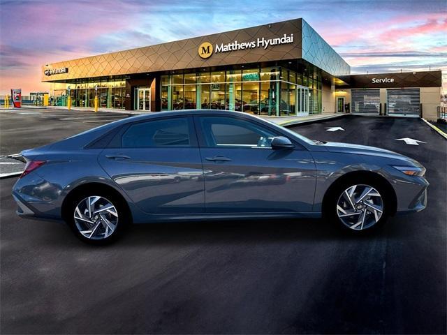 new 2025 Hyundai Elantra car, priced at $24,510