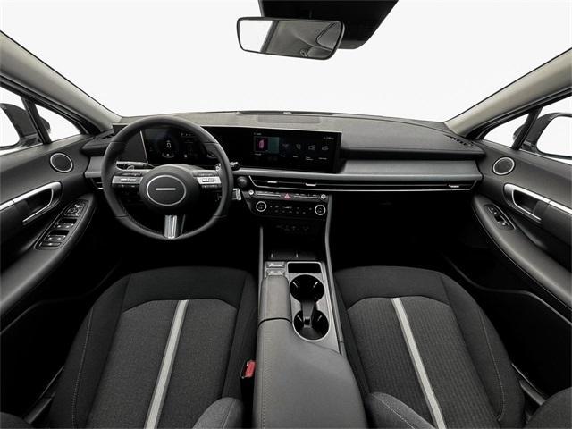 new 2025 Hyundai Sonata Hybrid car, priced at $30,415