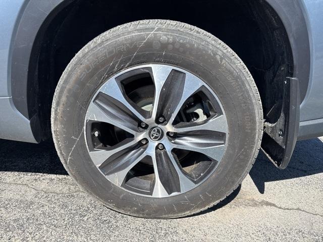 used 2020 Toyota Highlander Hybrid car, priced at $34,857
