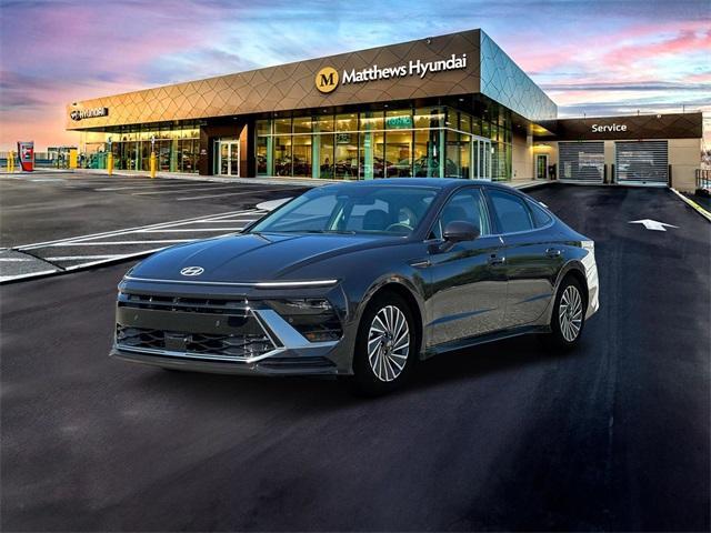 new 2025 Hyundai Sonata Hybrid car, priced at $37,035