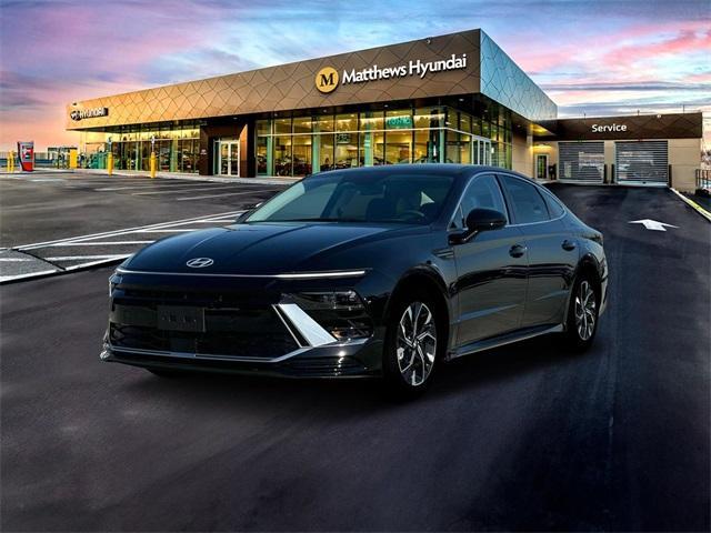 new 2025 Hyundai Sonata car, priced at $29,110