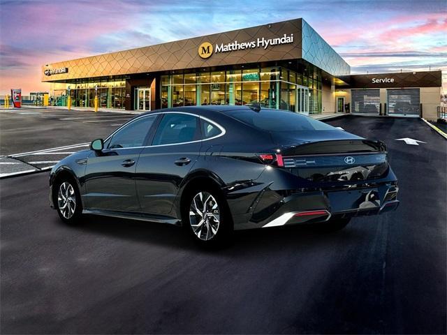 new 2025 Hyundai Sonata car, priced at $28,610